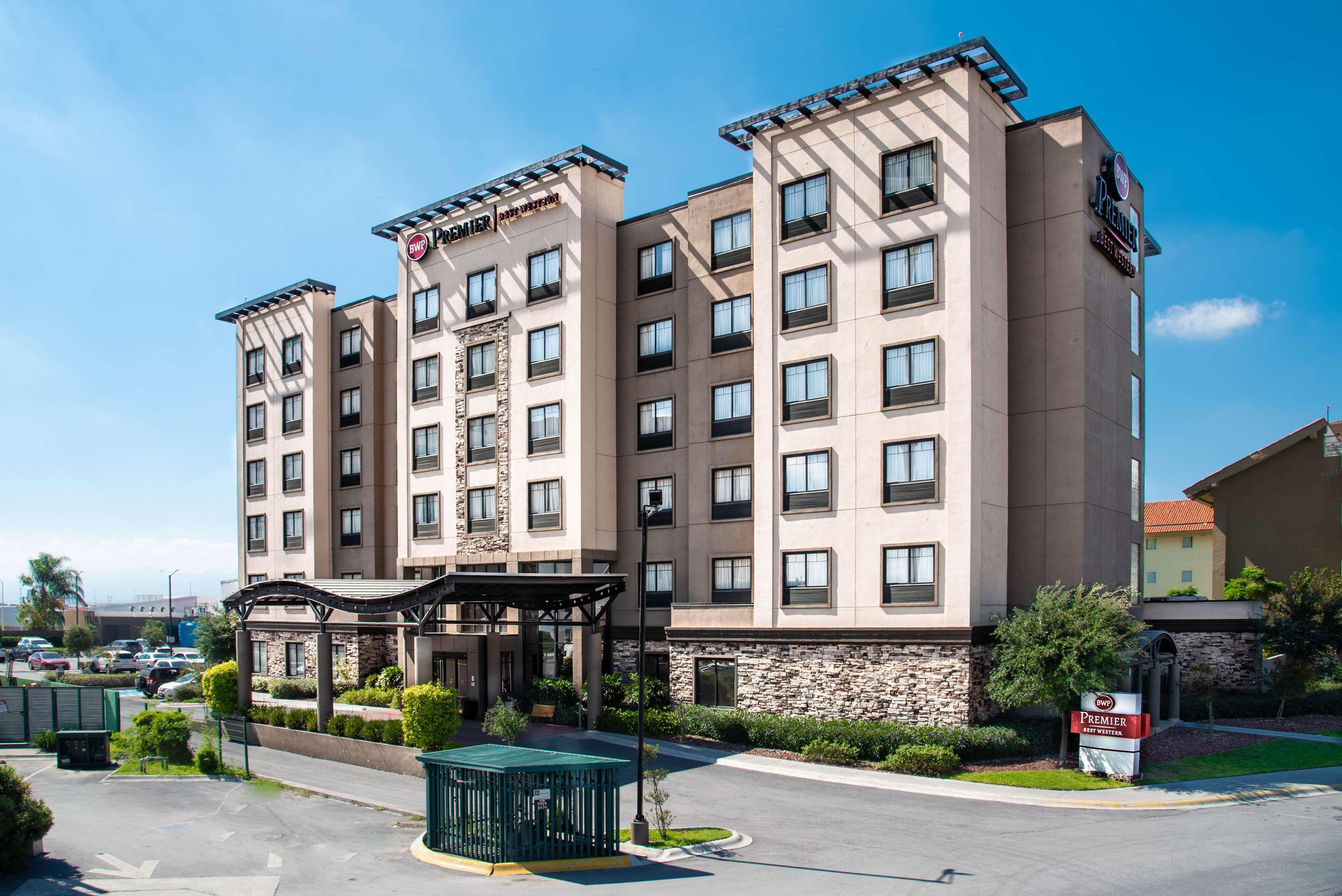 Best Western Premier Monterrey Aeropuerto Apodaca Екстер'єр фото The hotel in 2012